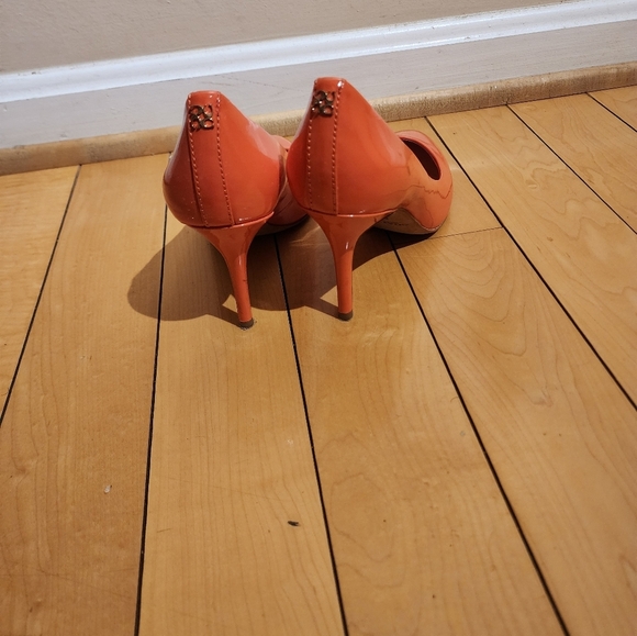 COACH Nala Coral Pumps - Picture 7 of 12